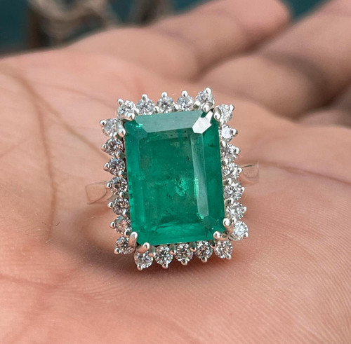 Anello con smeraldo - , in